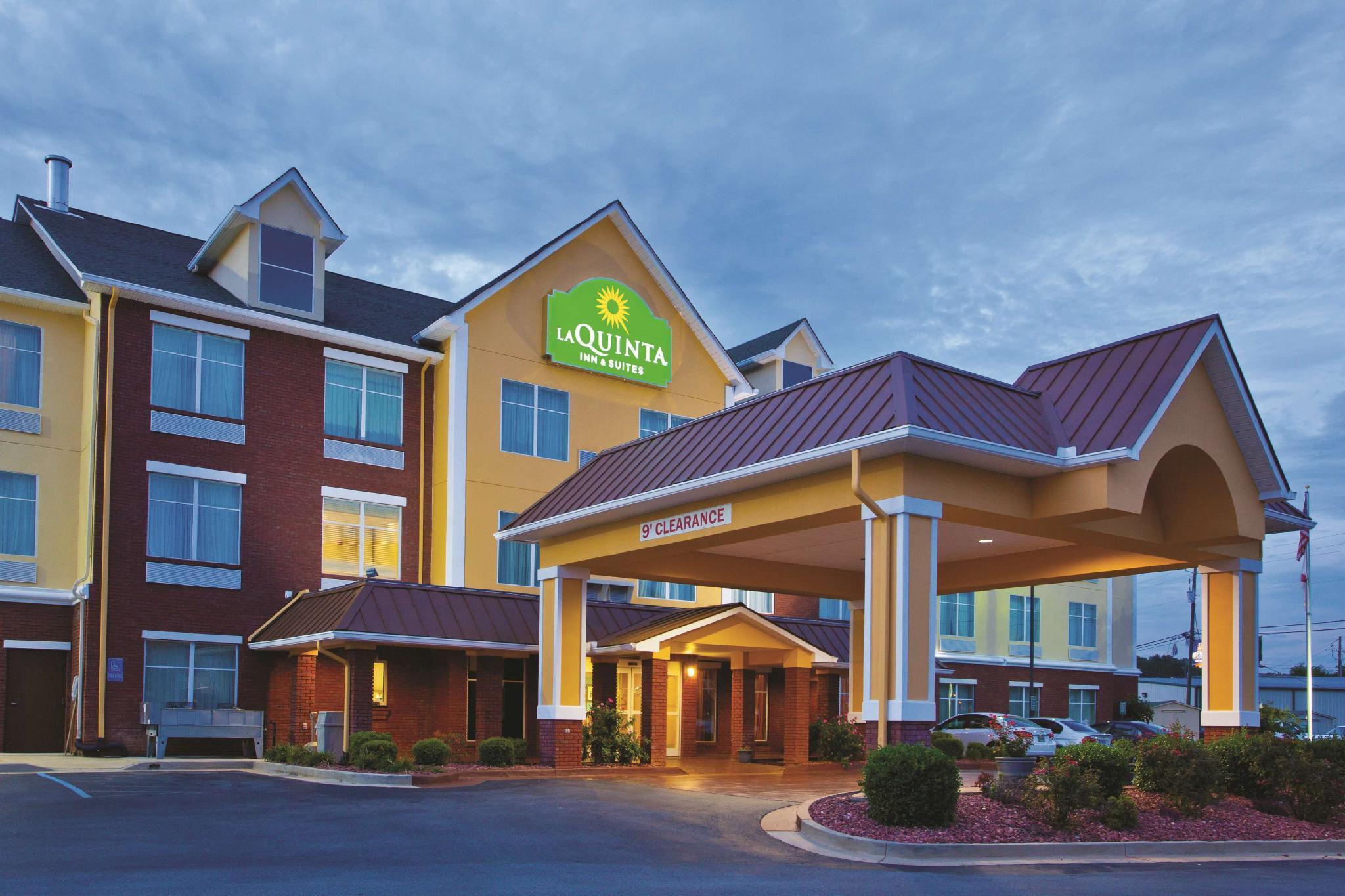 Отель La Quinta By Wyndham Oxford - Anniston Экстерьер фото