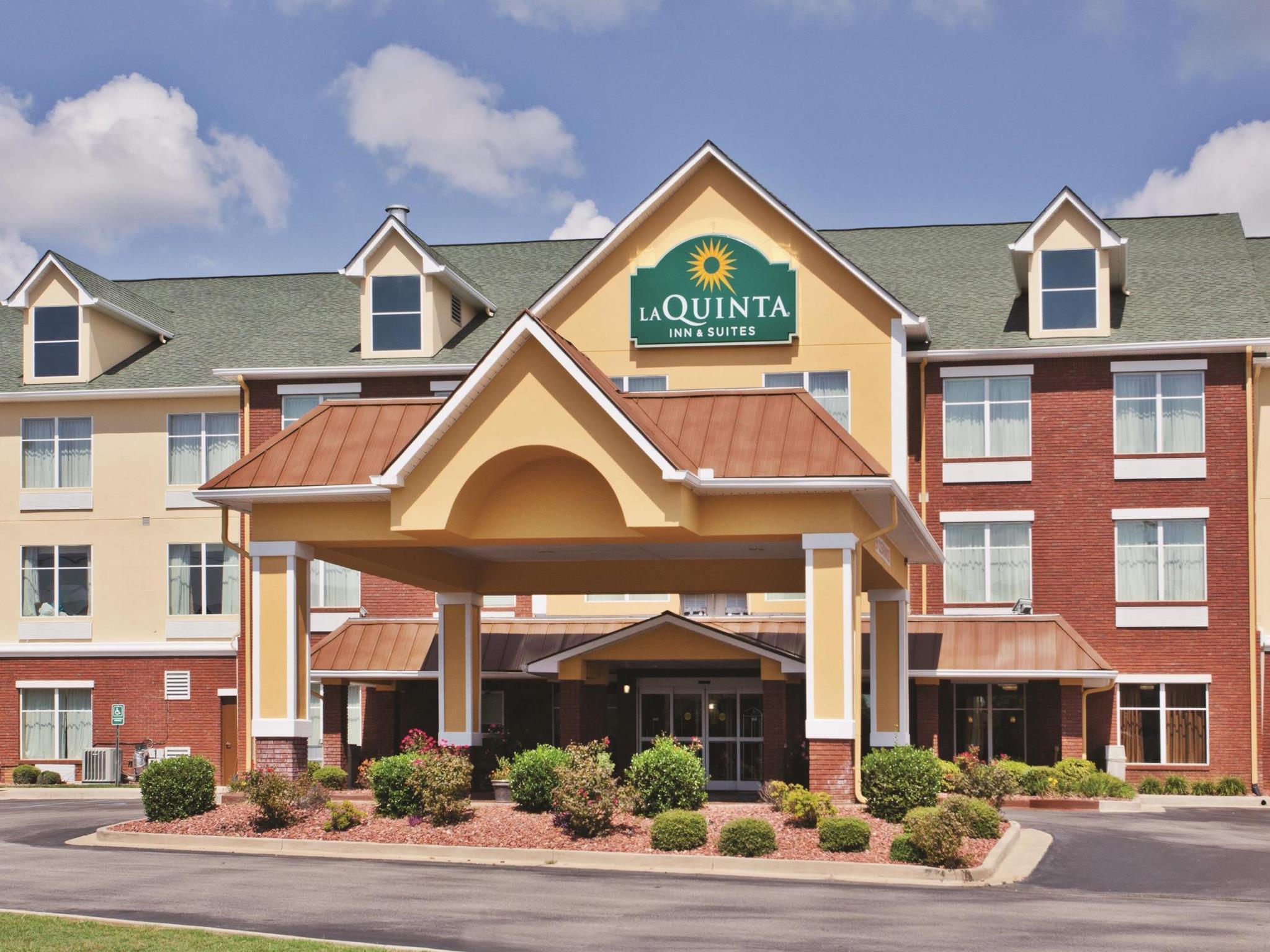 Отель La Quinta By Wyndham Oxford - Anniston Экстерьер фото