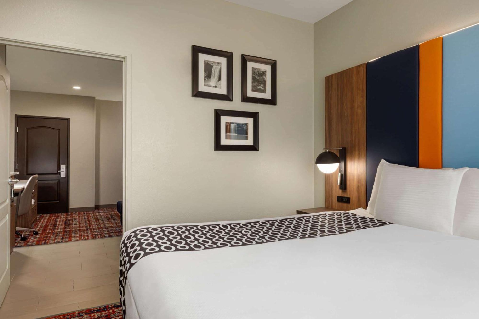Отель La Quinta By Wyndham Oxford - Anniston Экстерьер фото