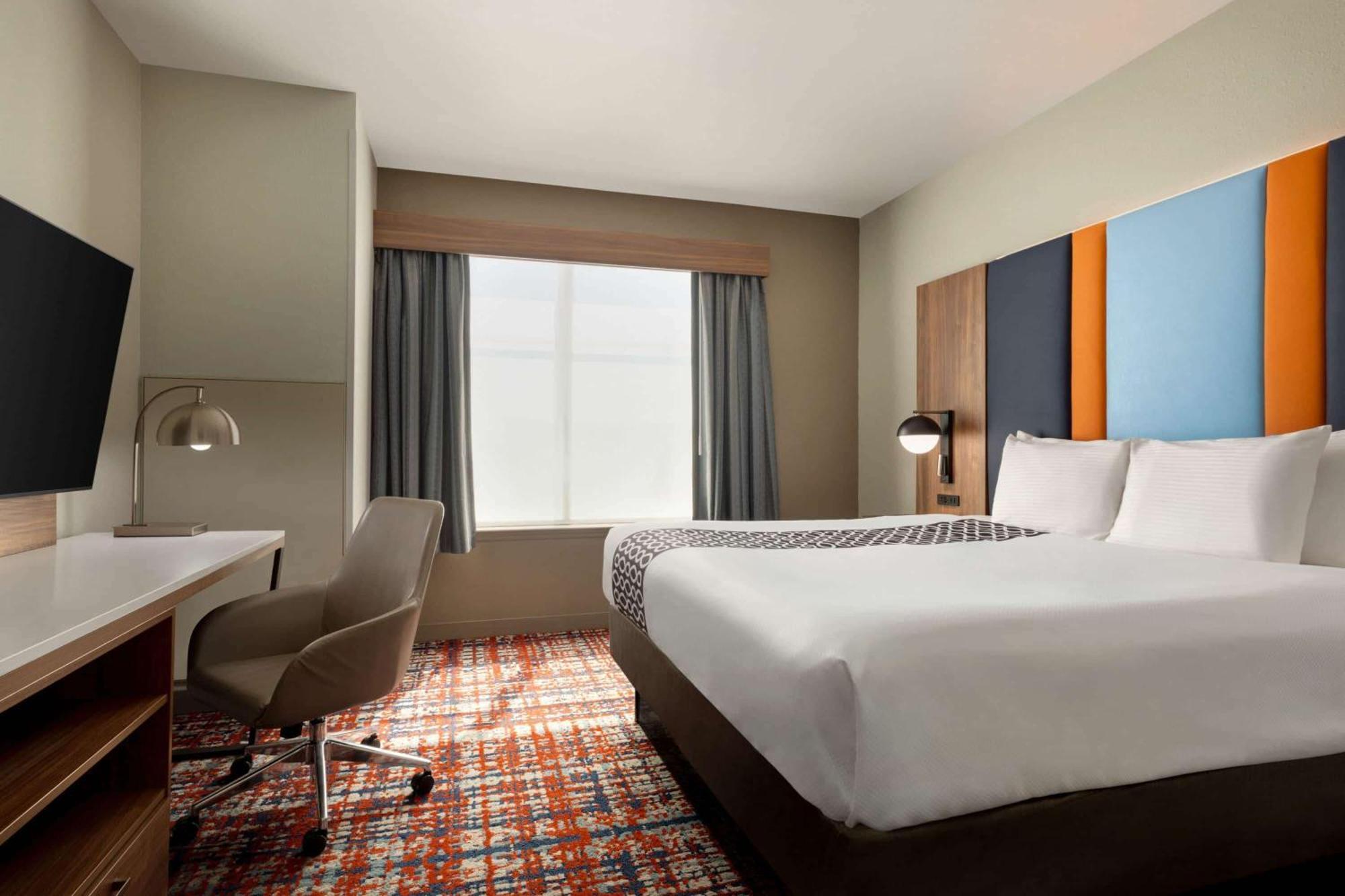 Отель La Quinta By Wyndham Oxford - Anniston Экстерьер фото